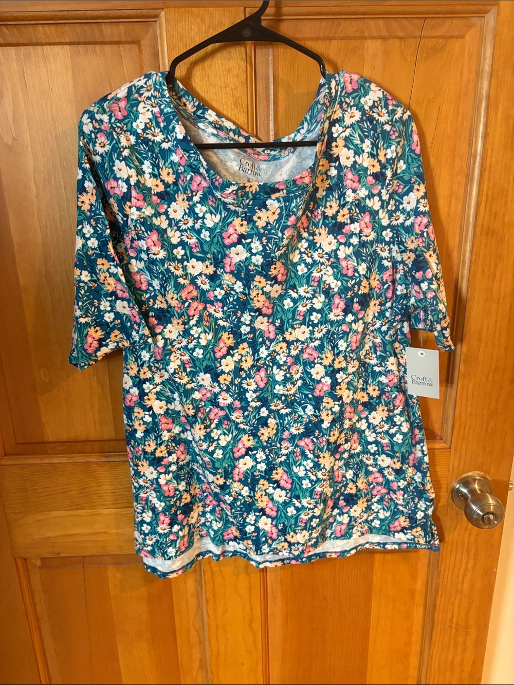croft & barrow Teal Floral Short Sleeve Tee. Final price posted